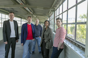 Das Jahresendzeitteam. Von links nach rechts: Bov Bjerg, Hannes Heesch, Christoph Jungmann, Ami Warning, Kirsten Fuchs